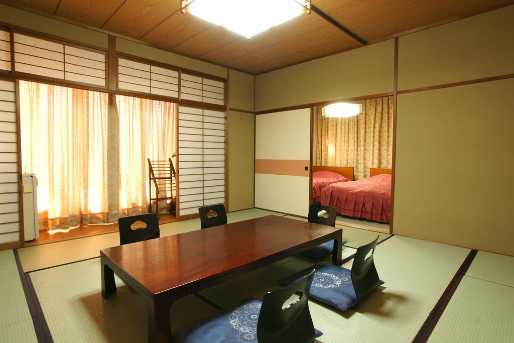 Imakuni Ryokan Mitai Quarto foto